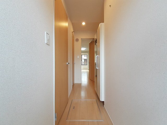 玄関　落ち着いた玄関です
