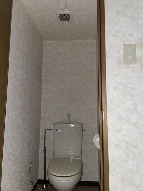 トイレ　別号室参考写真