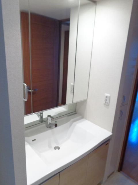 洗面設備　独立洗面化粧台