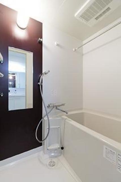 バス・シャワールーム　※写真は同タイプ住戸です。