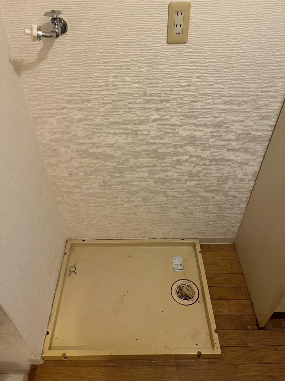 洗面設備　室内洗濯機置き場
