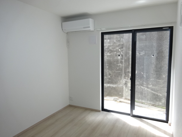 居室・リビング　開放感のあるゆったりとしたお部屋です♪
