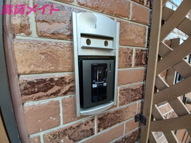 セキュリティ　同型参考写真