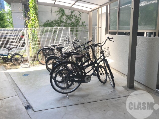 その他共有部分　屋根付き駐輪場