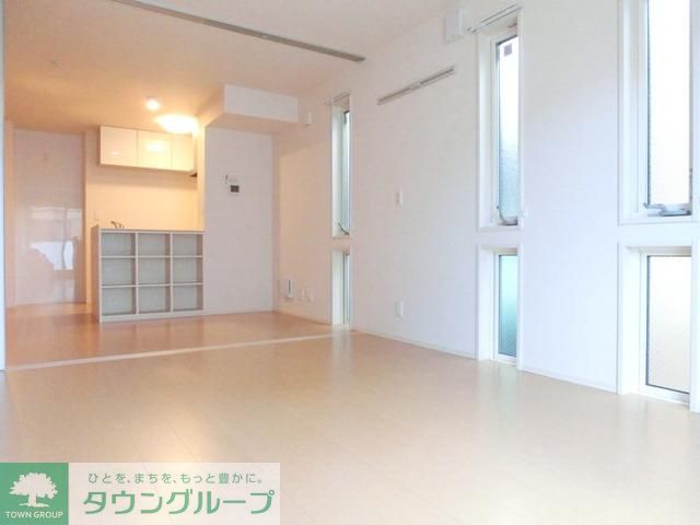 居室・リビング　2面採光の明るいお部屋です