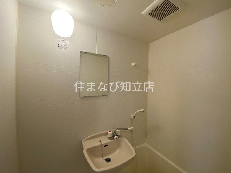 洗面設備　同型別部屋写真