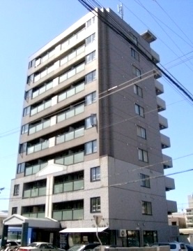 建物外観　人気の高層２ＬＤＫマンションです♪