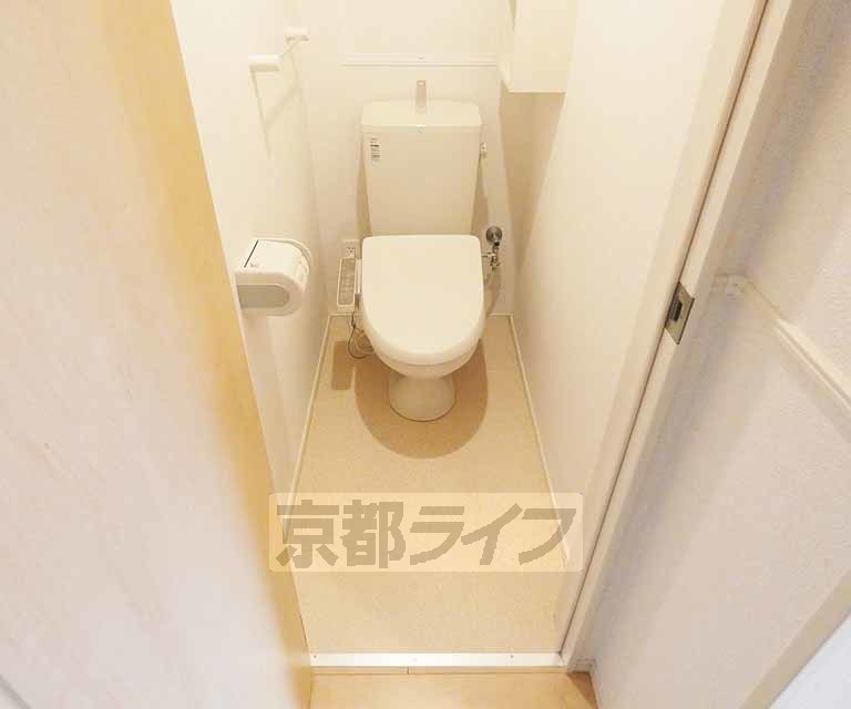 トイレ　ウォシュレット付きです！