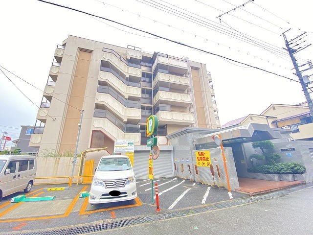 建物外観　おしゃれな外観です