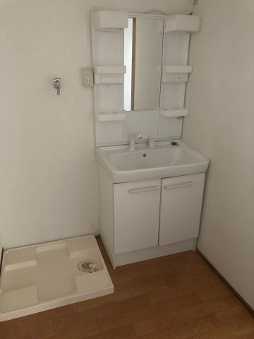 洗面設備　洗面所です