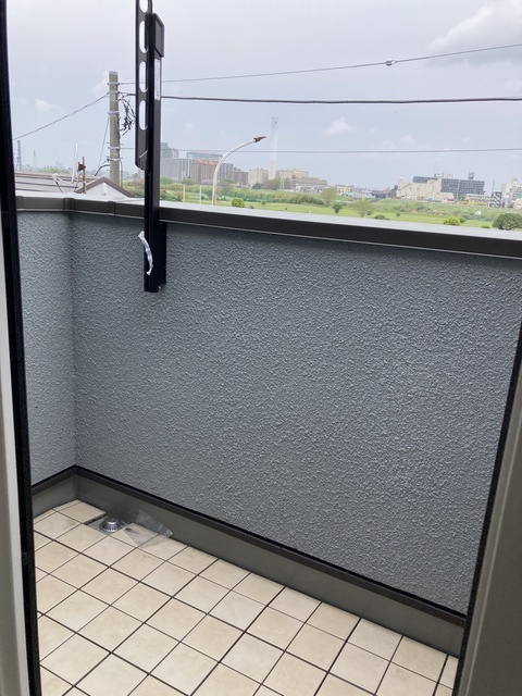 バルコニー　便利で嬉しいバルコニー付きです♪