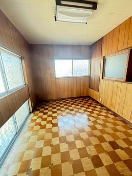 焼津市本町二丁目戸建の居間写真