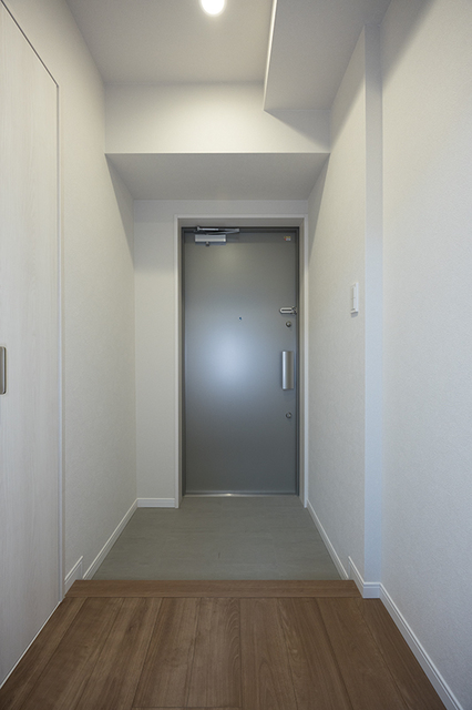 玄関　※写真は同タイプ住戸です。