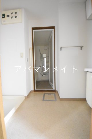 その他設備　室内洗濯機置場になります