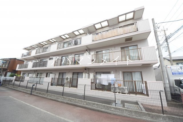 建物外観　落ち着いた雰囲気の外観です