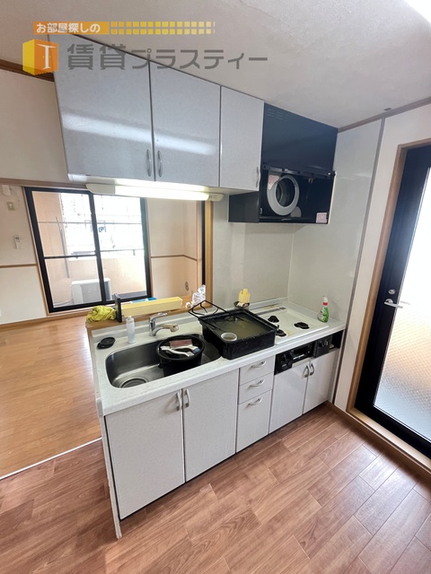 キッチン　お掃除中・・