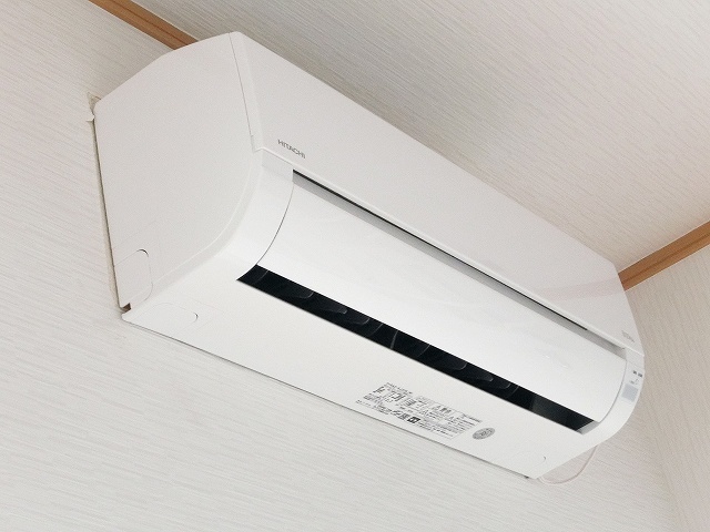 その他設備　暑い夏や寒い冬に大活躍のエアコン付きです☆冷暖房完備で1年中