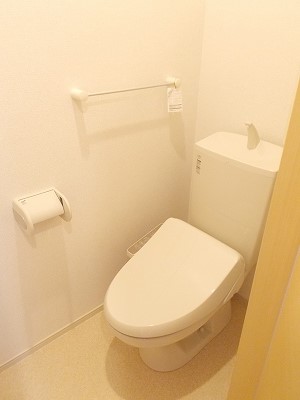 トイレ　清潔感のあるトイレです