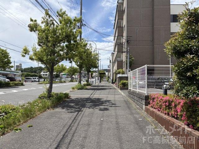 その他　前面道路（その他）まで1m