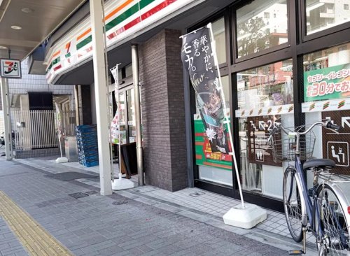 コンビニ　セブンイレブン 江東亀戸4丁目店（コンビニ）まで726m