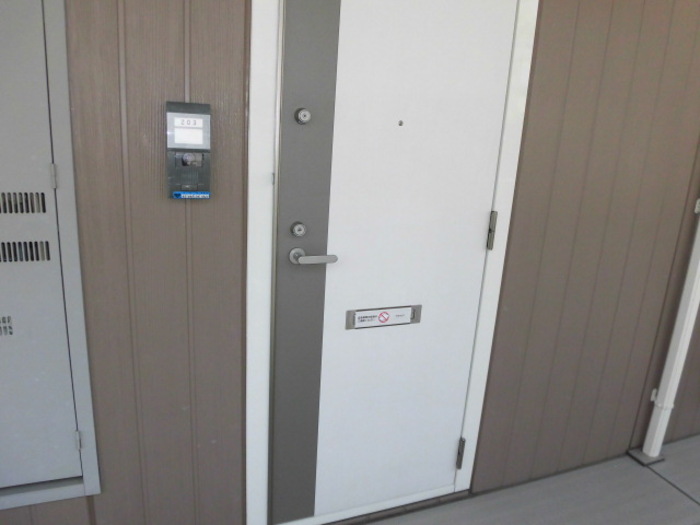 玄関　落ち着いた玄関です