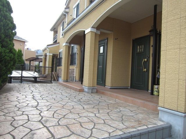 エントランス　★エントランス。物件入り口です。★