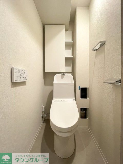 トイレ　※写真は同タイプ住戸です。