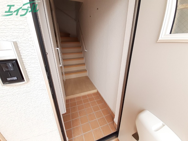 玄関　同型参考写真