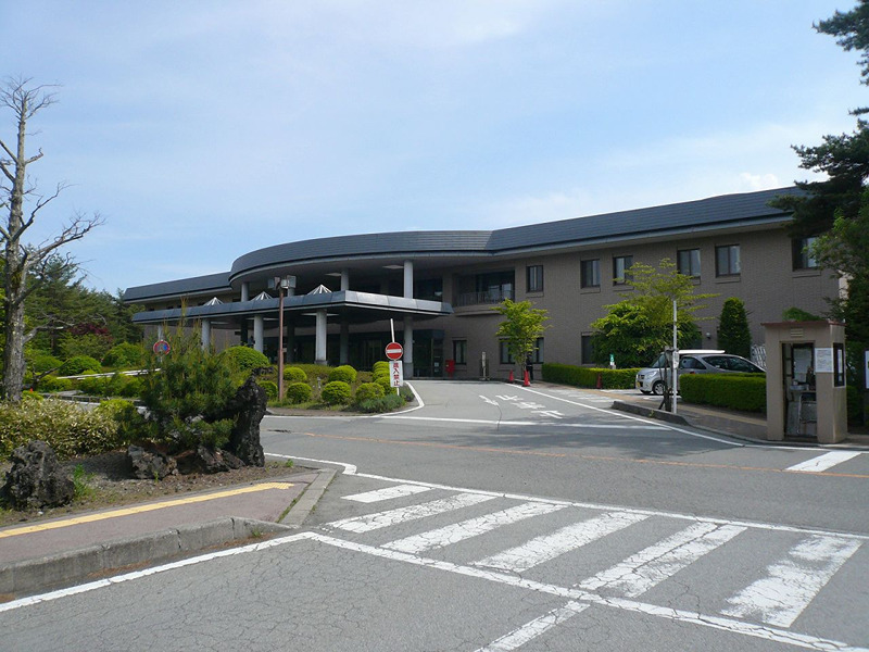 病院　山梨赤十字病院（病院）まで946m