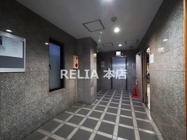 ロビー　★ ★ 口コミ２００件以上　評価４.９のお店 ★ ★