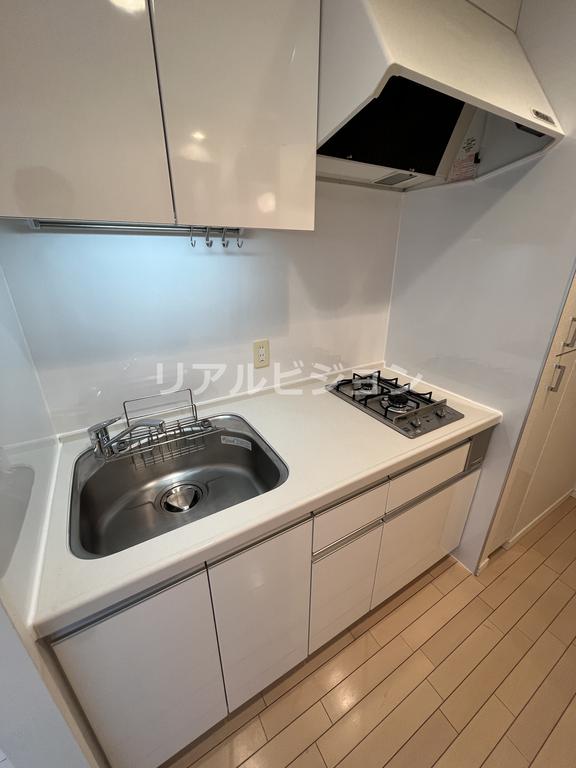 キッチン　反転タイプ参考写真