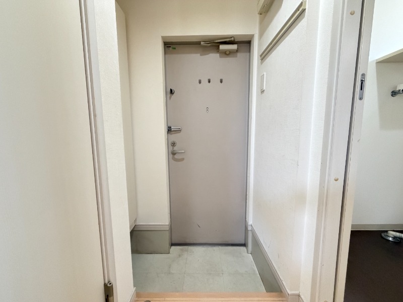 玄関　別号室