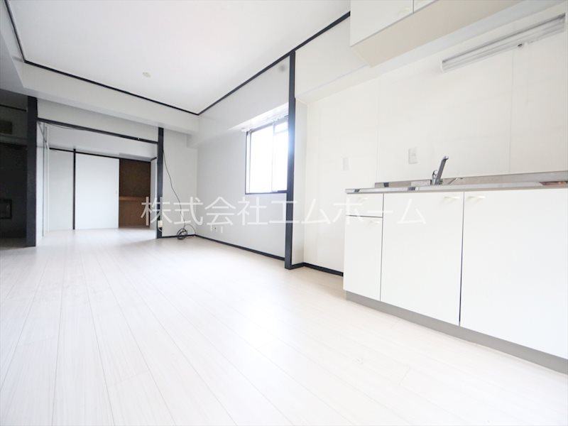 その他　ＬＤＫ16帖　南向きバルコニー　南東角部屋