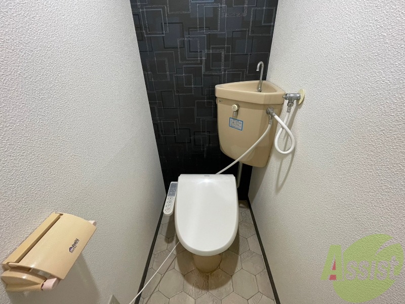 トイレ　バス・トイレ別でお掃除しやすいですよ～。