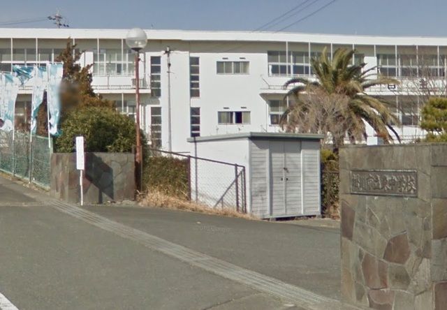 中学校　掛川市立東中学校（中学校）まで650m