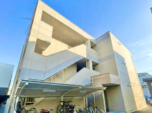 建物外観　外観写真（昼）