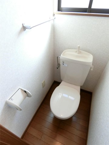 トイレ　お掃除のしやすい洋式トイレ♪
