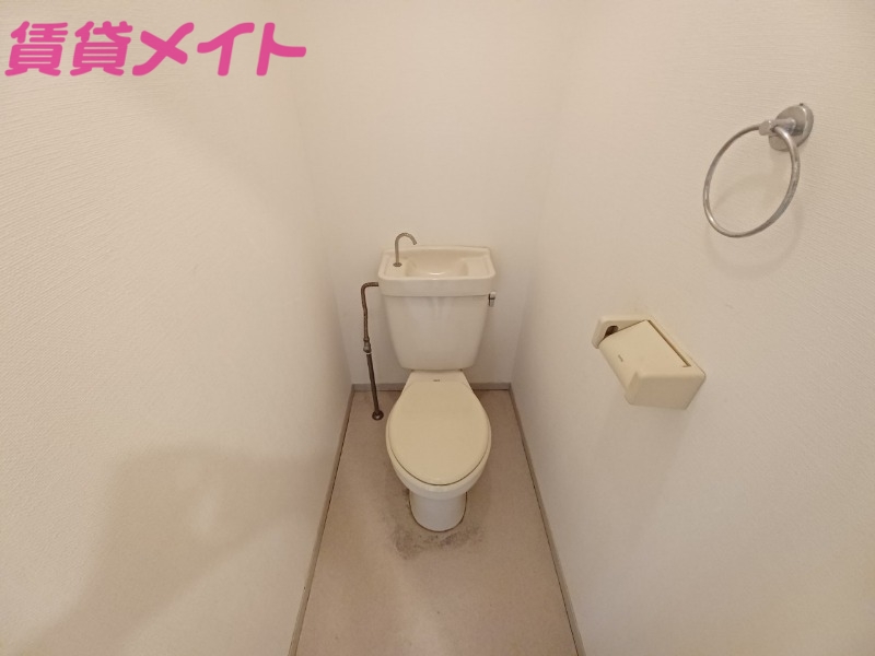 トイレ　別部屋画像参考