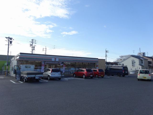 コンビニ　セブンイレブン（コンビニ）まで170m