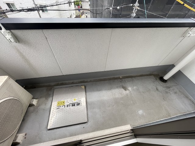 バルコニー　陽当たり良好なバルコニーです