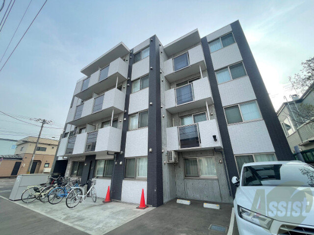 建物外観　札幌市北区北１９条西「ジュリア１９７」