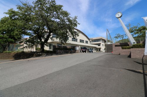 小学校　足利市立北郷小学校（小学校）まで246m