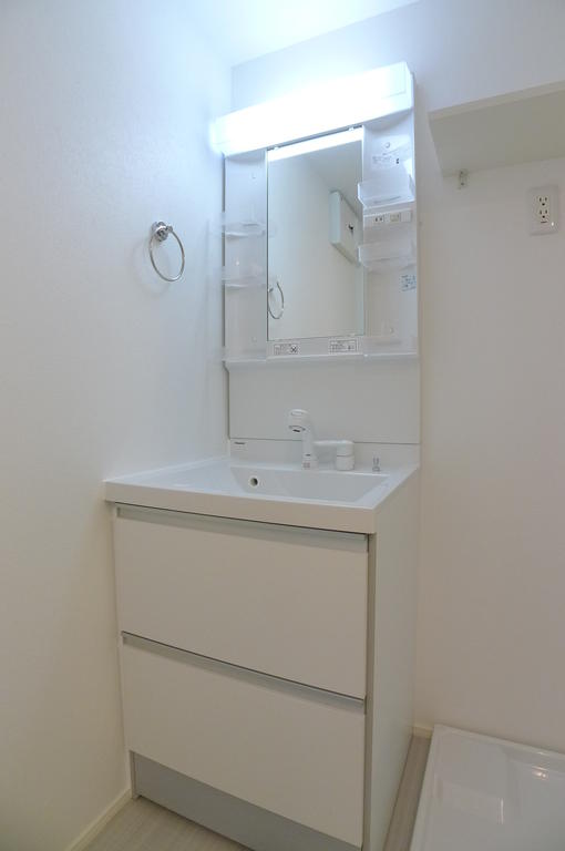 洗面設備　（写真は同施工会社イメージです。）