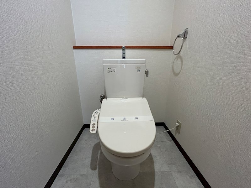 トイレ　参考写真。