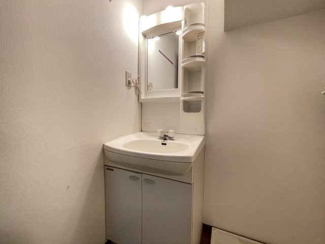 洗面設備　※参考写真