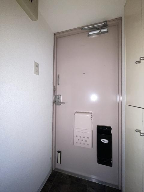 玄関　※参考写真