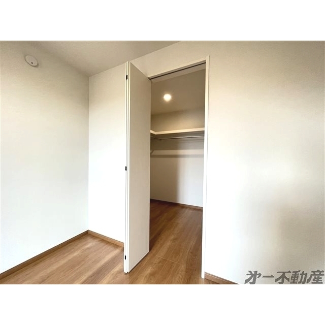 収納　ウォークインクローゼット