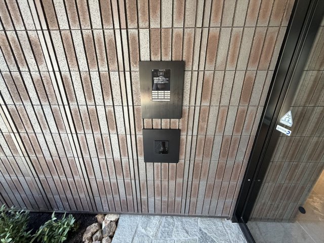 エントランス　オートロック付き