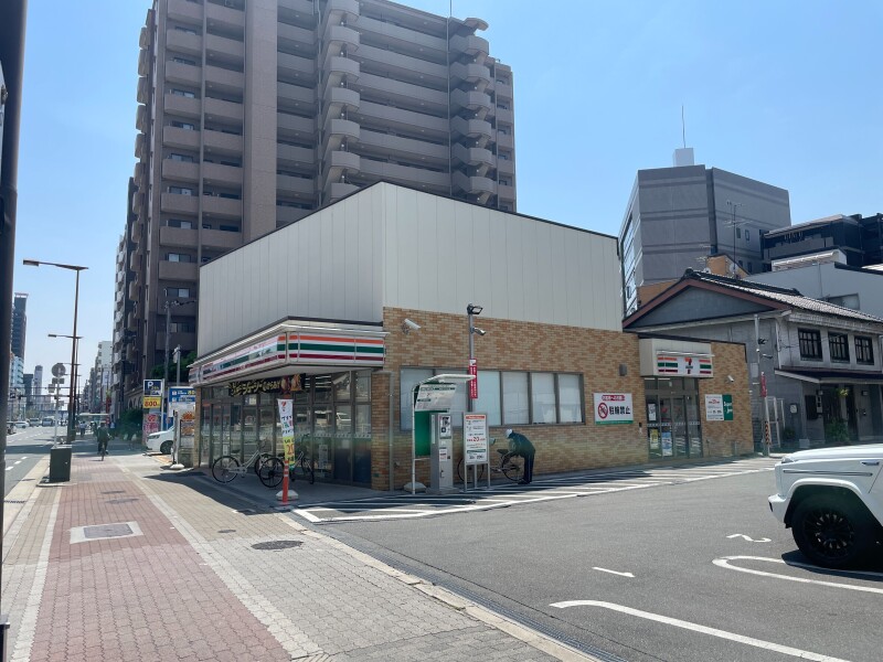 コンビニ　セブンイレブン地下鉄今里駅前店（コンビニ）まで134m