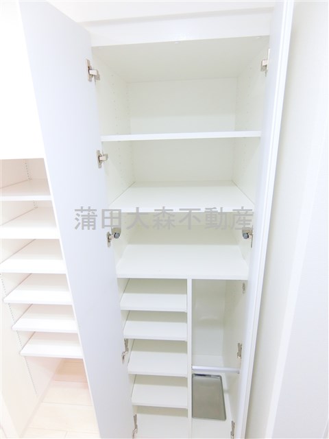 その他設備　玄関収納